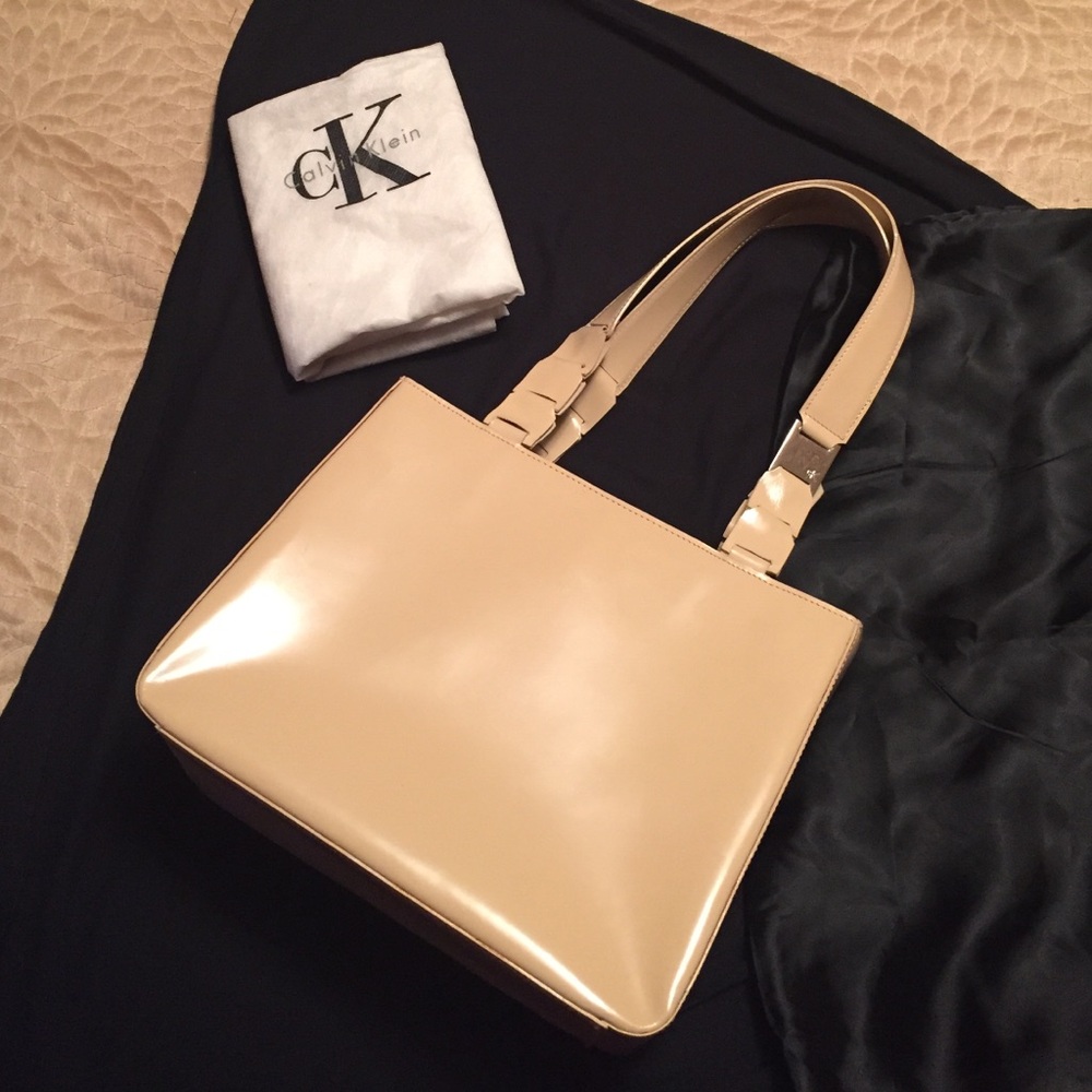 Calvin Klein handbag with flaw